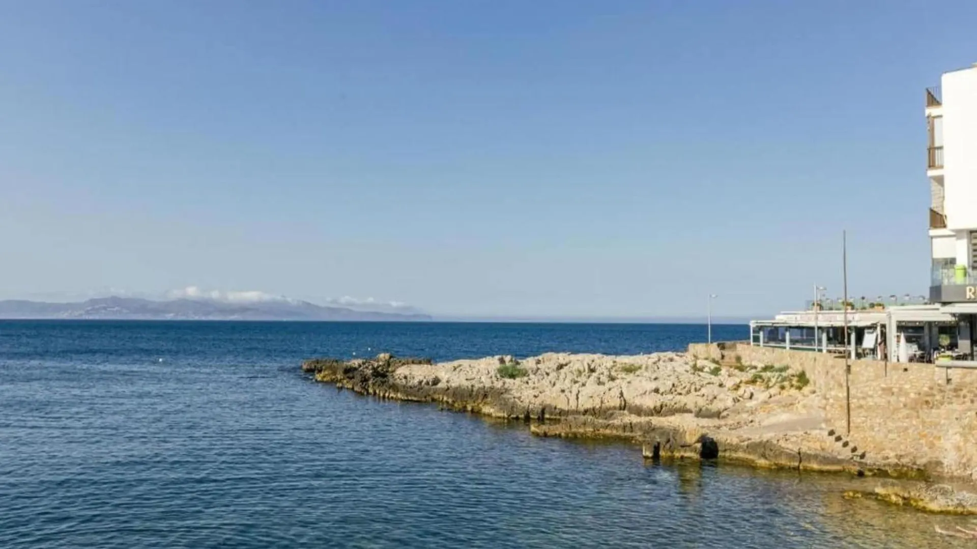 Apartamentos Cala Montgo 33 L' Escala